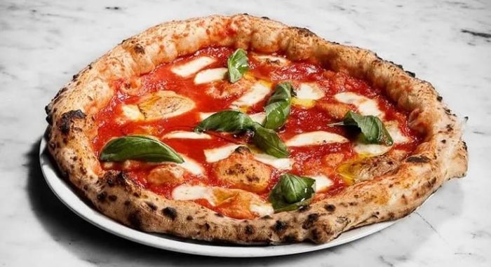 historia de la pizza napolitana