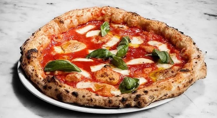 historia de la pizza napolitana