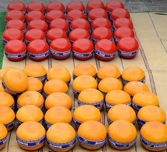 calorías del queso edam
