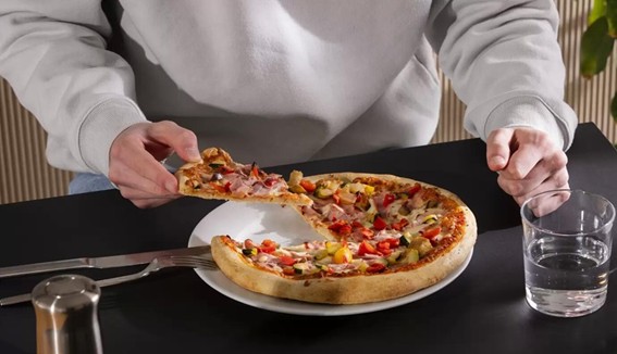 Ventajas de la pizza artesanal frente a la industrial
