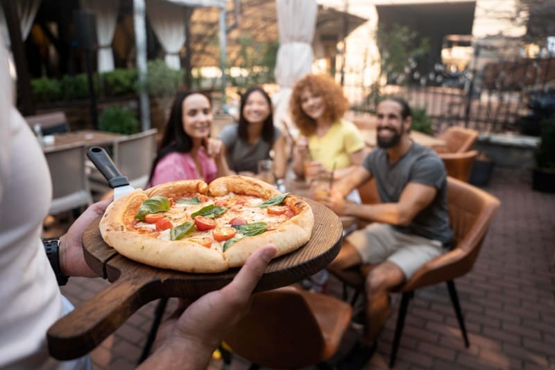 Estrategias para aumentar los clientes en tu pizzería